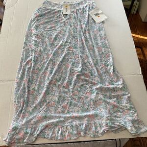 Eileen West NWT Night Gown/pajamas